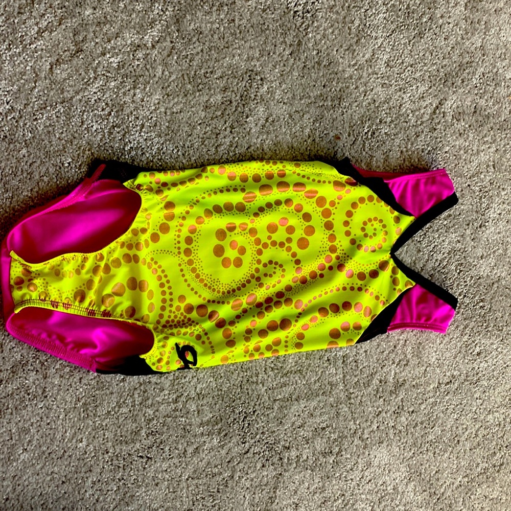 A leotard great colors fits great size 4/5